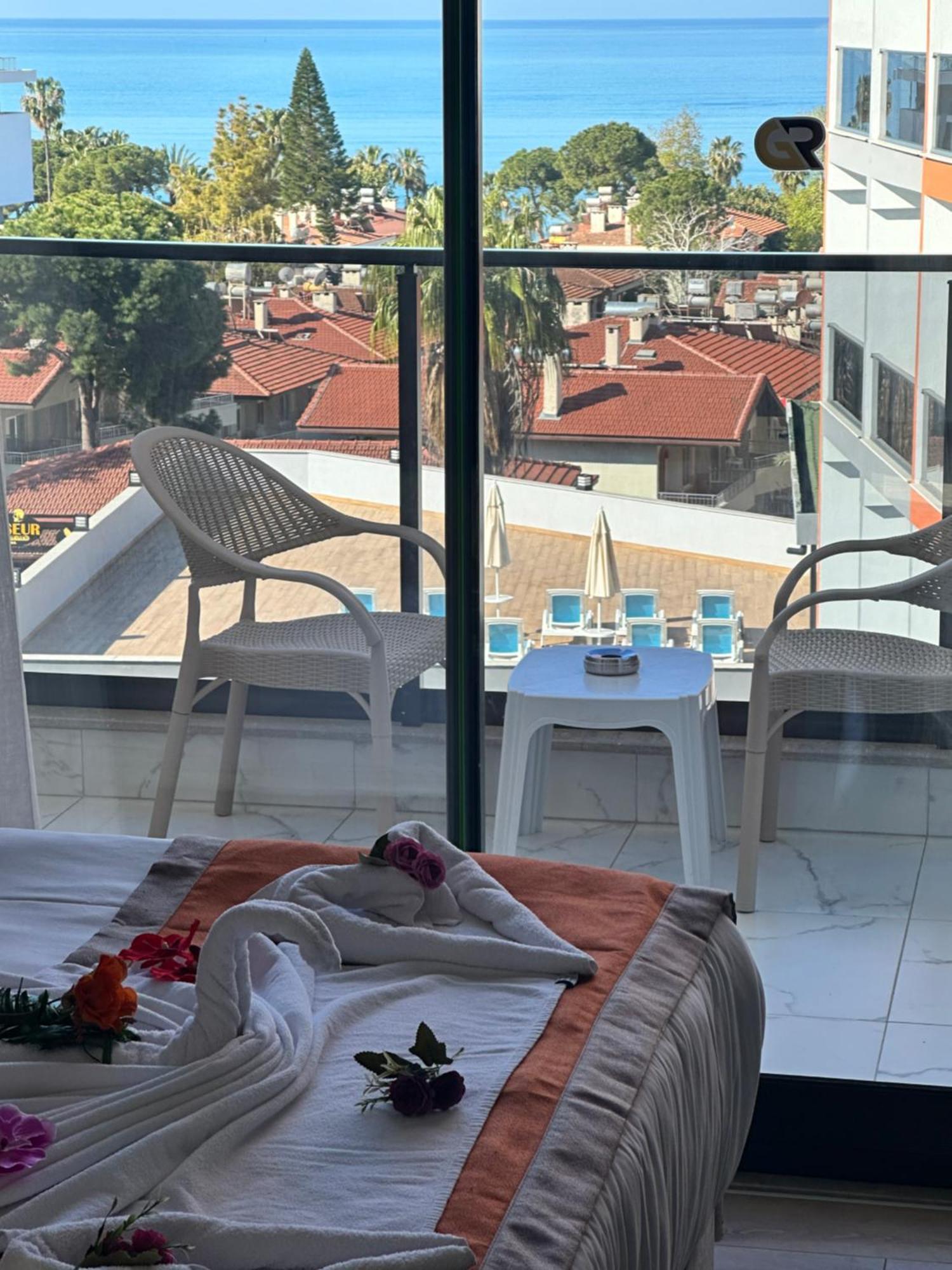 Side Golden Rock Hotel&Spa Bagian luar foto